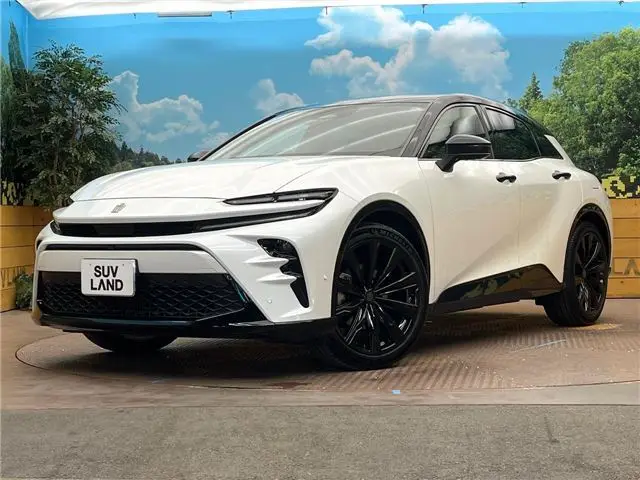 2025 Toyota Crown Sport Z Pearl Coupe for sale, Japanese used car export | GULJI TRADERS