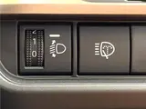 2025 Toyota Crown Sport G Pearl Coupe for sale, Japanese used car export - photo 23 of 30 | GULJI TRADERS