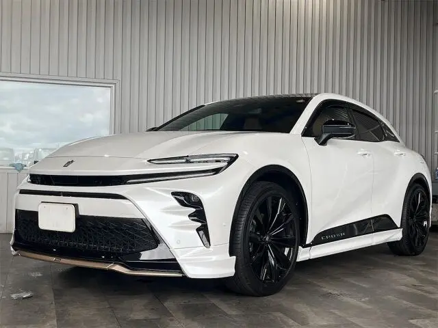 2025 Toyota Crown Sport Z - photo 1 2025 Toyota Crown Sport Z White Coupe for sale, Japanese used car export - photo 1 of 10 | GULJI TRADERS