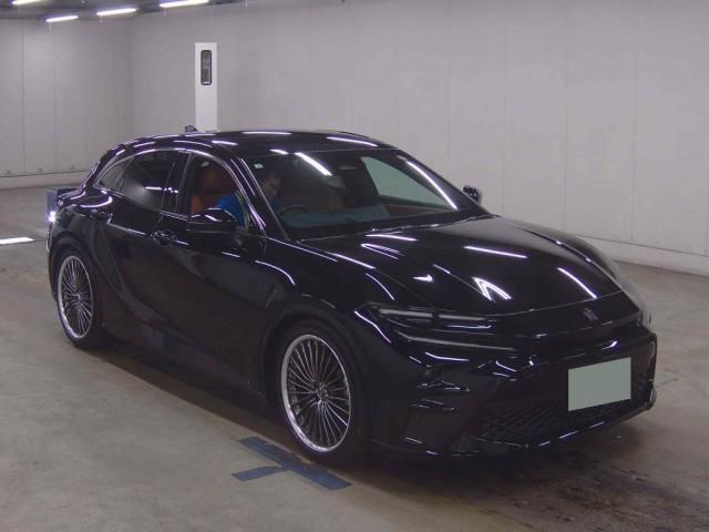 2025 Toyota Crown Sport HEV Sport Z Sedan for sale, Japanese used car export - photo 1 of 5 | GULJI TRADERS