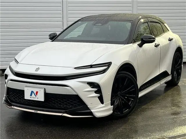 2026 Toyota Crown Sport Z Pearl Coupe for sale, Japanese used car export | GULJI TRADERS