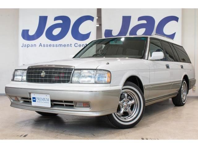 1998 Toyota Crown Stationwagon Sedan for sale, Japanese used car export - photo 1 of 9 | GULJI TRADERS