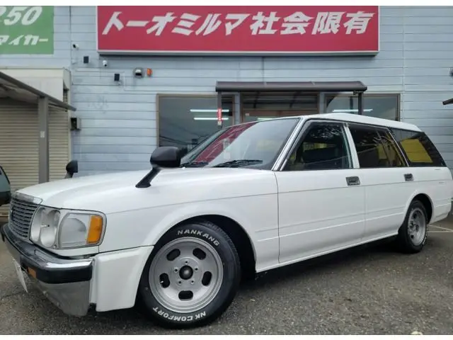 1992 Toyota Crown Van DX White Van for sale, Japanese used car export - photo 1 of 20 | GULJI TRADERS