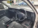 1992 Toyota Crown Van DX White Van for sale, Japanese used car export - photo 11 of 20 | GULJI TRADERS