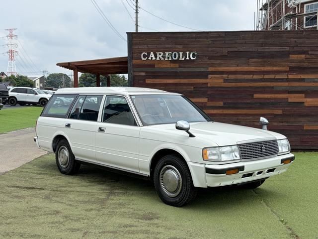 1995 Toyota Crown Van 2.0 Super Deluxe - photo 1 1995 Toyota Crown Van 2.0 Super Deluxe White Van for sale, Japanese used car export | GULJI TRADERS