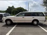 1996 Toyota Crown Van Super Deluxe ★ Front and rear chrome bumpers ★ Electric fender mirrors ★ Air conditioning White Van for sale, Japanese used car export - photo 7 of 50 | GULJI TRADERS