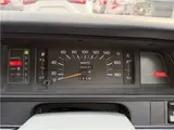1996 Toyota Crown Van Super Deluxe ★ Front and rear chrome bumpers ★ Electric fender mirrors ★ Air conditioning White Van for sale, Japanese used car export - photo 16 of 50 | GULJI TRADERS