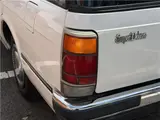 1996 Toyota Crown Van Super Deluxe ★ Front and rear chrome bumpers ★ Electric fender mirrors ★ Air conditioning White Van for sale, Japanese used car export - photo 35 of 50 | GULJI TRADERS