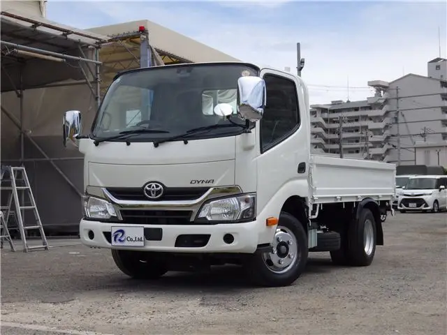 2019 Toyota Dyna Truck Flatbed, 2-ton, 10-foot, fully low-floor, automatic transmission, diesel. - photo 1 2019 Toyota Dyna Truck Flatbed, 2-ton, 10-foot, fully low-floor, automatic transmission, diesel. White Truck for sale, Japanese used car export - photo 1 of 43 | GULJI TRADERS
