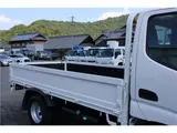 2019 Toyota Dyna Truck Flatbed - 2t, fully low-floor White Truck for sale, Japanese used car export - photo 15 of 67 | GULJI TRADERS