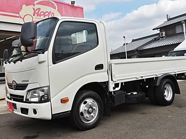 2019 Toyota Dyna Truck Flatbed - photo 1 2019 Toyota Dyna Truck Flatbed White Truck for sale, Japanese used car export - photo 1 of 30 | GULJI TRADERS