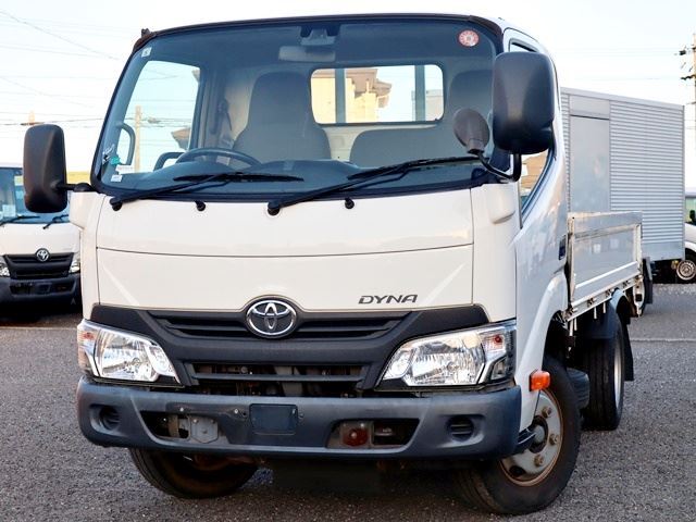2019 Toyota Dyna Truck Standard - photo 1 2019 Toyota Dyna Truck Standard Truck for sale, Japanese used car export - photo 1 of 6 | GULJI TRADERS