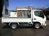 2020 Toyota Dyna Truck No power tailgate, not applicable, 2WD White Truck for sale, Japanese used car export - photo 7 of 25 | GULJI TRADERS