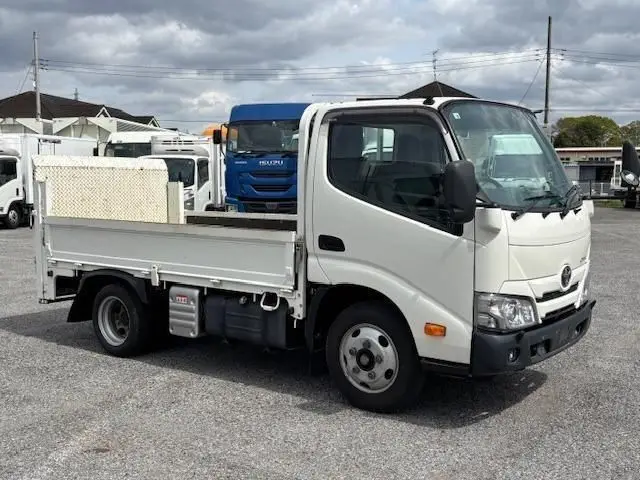 2020 Toyota Dyna Truck - photo 1 2020 Toyota Dyna Truck Other Truck for sale, Japanese used car export - photo 1 of 21 | GULJI TRADERS