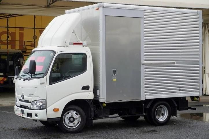 2020 Toyota Dyna Truck - photo 1 2020 Toyota Dyna Truck Truck for sale, Japanese used car export - photo 1 of 21 | GULJI TRADERS