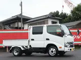 2020 Toyota Dyna Truck Double cab [1.10 ton load capacity] 6-seater ★F5★R-H White Truck for sale, Japanese used car export - photo 20 of 24 | GULJI TRADERS