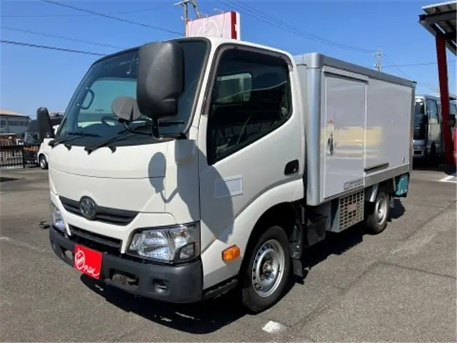2021 Toyota Dyna Truck 4WD 0.85-ton aluminum van with refrigeration unit White Truck for sale, Japanese used car export - photo 1 of 59 | GULJI TRADERS