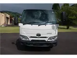 2021 Toyota Dyna Truck 2-ton short ultra-low-floor flatbed White Truck for sale, Japanese used car export - photo 2 of 12 | GULJI TRADERS