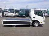 2021 Toyota Dyna Truck Flatbed, standard, low-floor, suitable for regular driver's licenses, with wooden floorboards, navigation system, TV, keyless entry, 1.5t capacity. White Truck for sale, Japanese used car export - photo 35 of 51 | GULJI TRADERS