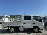 2021 Toyota Dyna Truck Tokushima Prefecture, 2-ton capacity, ShinMaywa vertical power gate, double cab, 6-speed manual transmission, pre-collision system. White Truck for sale, Japanese used car export - photo 5 of 61 | GULJI TRADERS