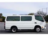 2021 Toyota Dyna Truck 1.25t ★ Route Van ★ Low Floor ★ Double Doors White Truck for sale, Japanese used car export - photo 10 of 50 | GULJI TRADERS