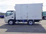 2021 Toyota Dyna Truck Low-temperature refrigerated/freezer truck, 2-ton capacity, standby mode, -30 degrees Celsius, standard 10-foot length, left-side door. White Truck for sale, Japanese used car export - photo 3 of 51 | GULJI TRADERS