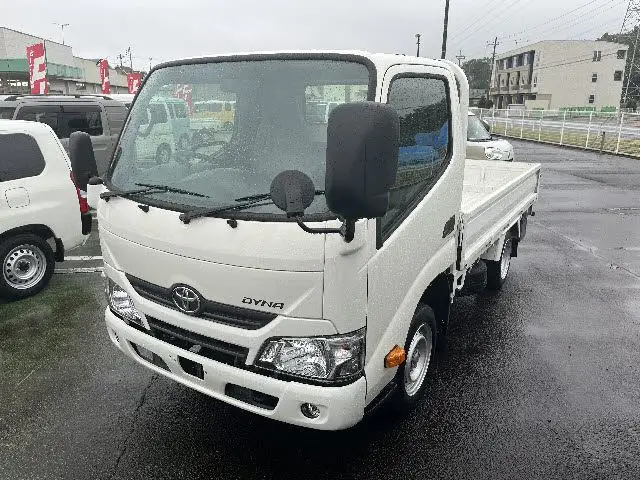 2021 Toyota Dyna Truck Single Cab Justlow On-the-Spot Sale (Chiba) - photo 1 2021 Toyota Dyna Truck Single Cab Justlow On-the-Spot Sale (Chiba) White Truck for sale, Japanese used car export - photo 1 of 28 | GULJI TRADERS