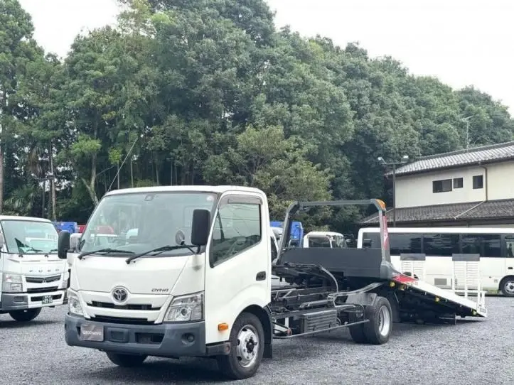 2021 Toyota Dyna Truck - photo 1 2021 Toyota Dyna Truck Other Truck for sale, Japanese used car export - photo 1 of 21 | GULJI TRADERS