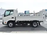 2022 Toyota Dyna Truck 4.0 Diesel Turbo Full Flat Low White Truck for sale, Japanese used car export - photo 29 of 37 | GULJI TRADERS