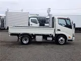 2022 Toyota Dyna Truck 4WD Standard 10-foot Flatbed 2-ton Low-floor Collision Mitigation Brake 5-speed Manual Transmission White Truck for sale, Japanese used car export - photo 4 of 51 | GULJI TRADERS