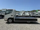 2022 Toyota Dyna Truck Tokushima Prefecture, 2-ton capacity, flatbed truck, 10-foot length, under 5 tons, 6-speed manual transmission. White Truck for sale, Japanese used car export - photo 11 of 60 | GULJI TRADERS