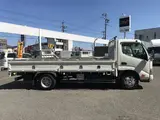 2022 Toyota Dyna Truck Gifu Prefecture, steel plate bed, standard long body, 6-speed manual transmission, flatbed, 2-ton capacity. White Truck for sale, Japanese used car export - photo 8 of 52 | GULJI TRADERS