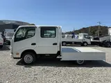 2022 Toyota Dyna Truck Tokushima Prefecture, 1-ton capacity, double cab, 5-speed manual transmission, under 3.5 tons. White Truck for sale, Japanese used car export - photo 11 of 54 | GULJI TRADERS