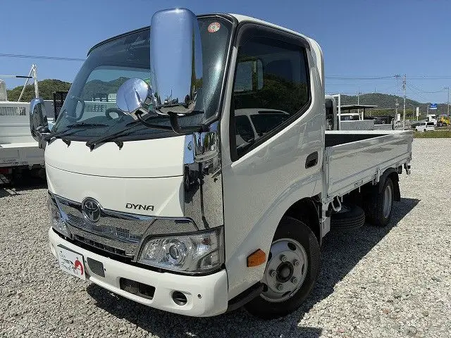 2022 Toyota Dyna Truck No power tailgate, not applicable, 2WD - photo 1 2022 Toyota Dyna Truck No power tailgate, not applicable, 2WD White Truck for sale, Japanese used car export - photo 1 of 25 | GULJI TRADERS
