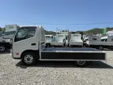 2022 Toyota Dyna Truck No power tailgate, not applicable, 2WD White Truck for sale, Japanese used car export - photo 11 of 25 | GULJI TRADERS