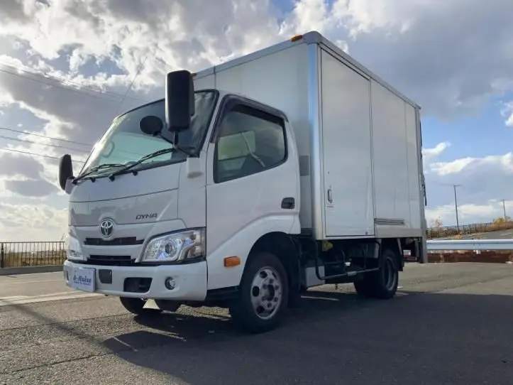 2022 Toyota Dyna Truck - photo 1 2022 Toyota Dyna Truck Other Truck for sale, Japanese used car export - photo 1 of 21 | GULJI TRADERS