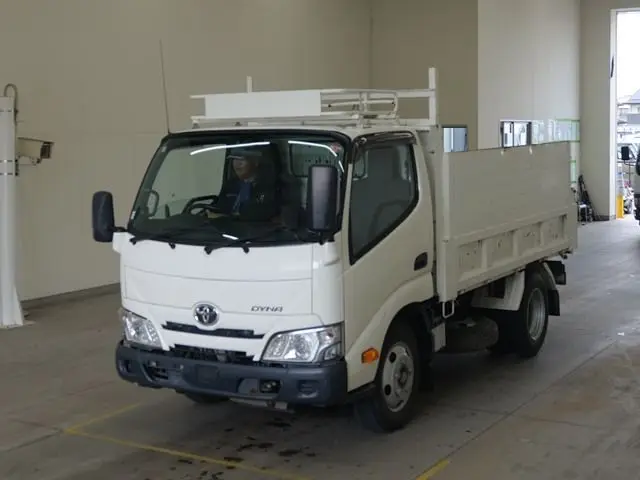 2022 Toyota Dyna Truck Dump truck FJ low - photo 1 2022 Toyota Dyna Truck Dump truck FJ low Other Truck for sale, Japanese used car export - photo 1 of 2 | GULJI TRADERS