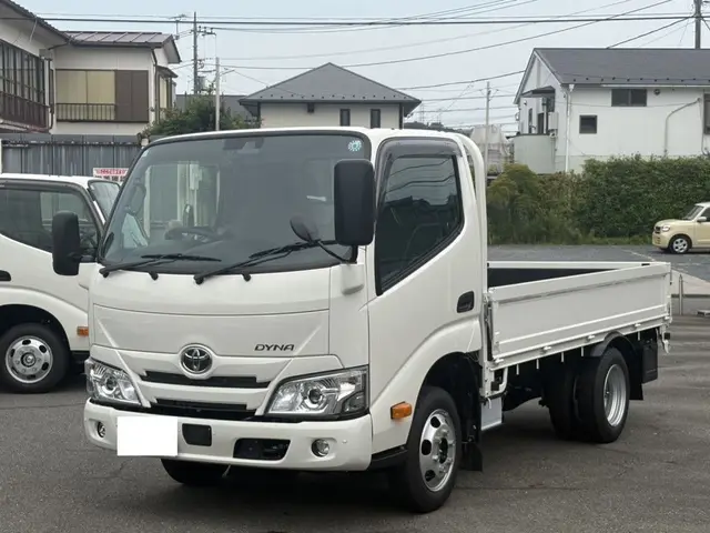 2026 Toyota Dyna Truck No power tailgate, not applicable, 2WD White Truck for sale, Japanese used car export | GULJI TRADERS