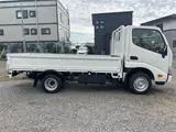 2026 Toyota Dyna Truck ジャストロー １．２５ｔ ＡＴ White Truck for sale, Japanese used car export - photo 9 of 24 | GULJI TRADERS