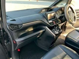 2016 Toyota Esquire 1.8 Hybrid Gi Sedan for sale, Japanese used car export - photo 22 of 66 | GULJI TRADERS