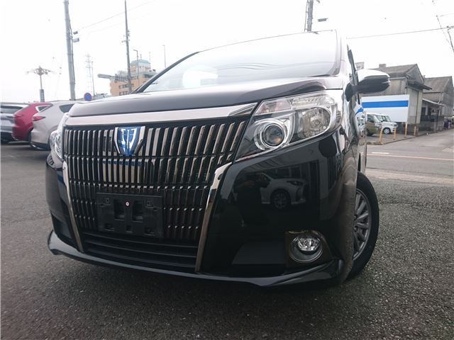 2016 Toyota Esquire Hybrid Sedan for sale, Japanese used car export - photo 1 of 60 | GULJI TRADERS