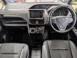 2016 Toyota Esquire 1.8Gi Hybrid BlackT Sedan for sale, Japanese used car export - photo 18 of 30 | GULJI TRADERS