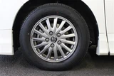 2016 Toyota Esquire 1.8Gi Hybrid Sedan for sale, Japanese used car export - photo 29 of 30 | GULJI TRADERS