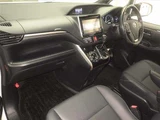 2016 Toyota Esquire Sedan for sale, Japanese used car export - photo 4 of 12 | GULJI TRADERS