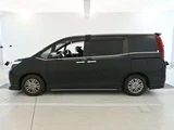 2016 Toyota Esquire Gi Sedan for sale, Japanese used car export - photo 4 of 12 | GULJI TRADERS