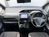 2016 Toyota Esquire 2.0 XI 4WD Sedan for sale, Japanese used car export - photo 3 of 37 | GULJI TRADERS
