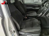 2016 Toyota Esquire 4WD Sedan for sale, Japanese used car export - photo 5 of 10 | GULJI TRADERS