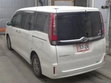 2016 Toyota Esquire Gi Sedan for sale, Japanese used car export - photo 2 of 10 | GULJI TRADERS