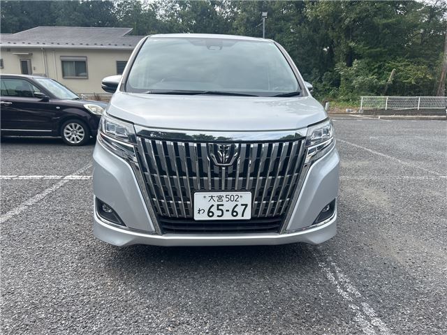 2017 Toyota Esquire Gi - photo 1 2017 Toyota Esquire Gi Sedan for sale, Japanese used car export - photo 1 of 49 | GULJI TRADERS