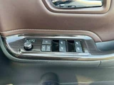 2017 Toyota Esquire 2.0 Gi Sedan for sale, Japanese used car export - photo 36 of 60 | GULJI TRADERS